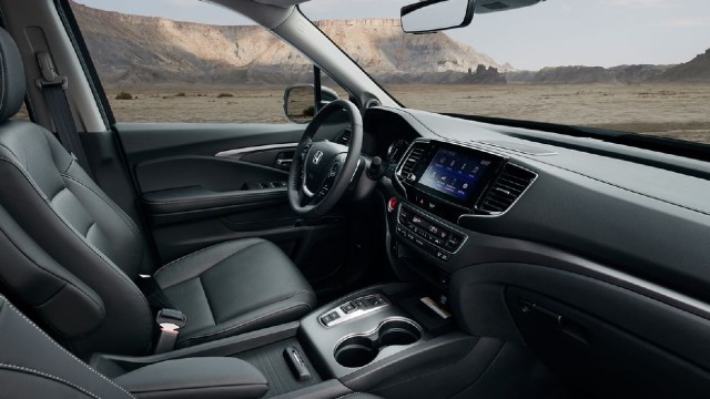 2022 Honda Ridgeline interior