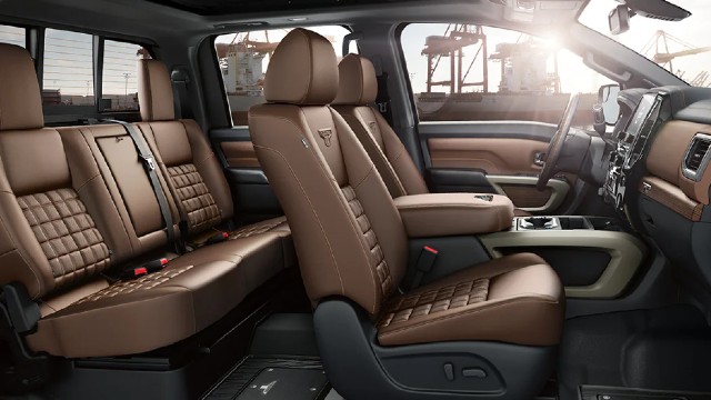 2022 Nissan Titan XD interior