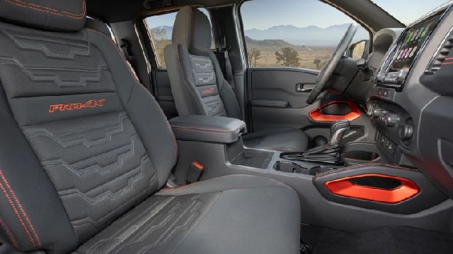 2023 Nissan Frontier Pro 4X interior