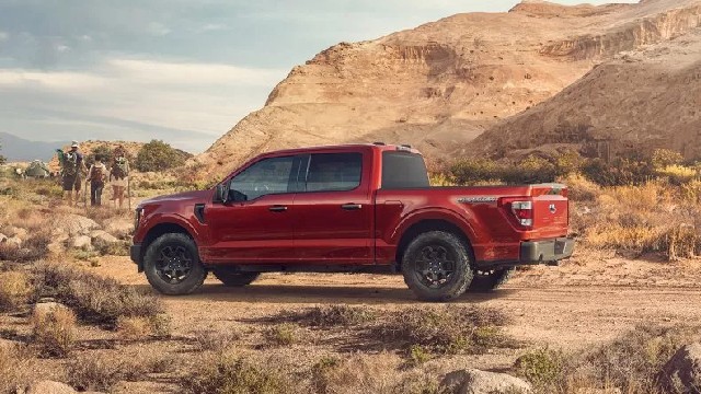 2023 Ford F-150 Rattler accessories