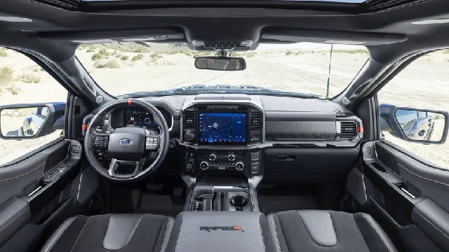 2024 Ford F-150 Hybrid interior